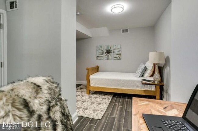 Building Photo - 1 br, 1 bath House - 3740 9th St NW Unit B