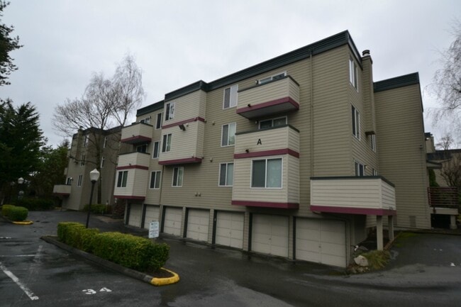 Building Photo - 18102 15th Avenue NE