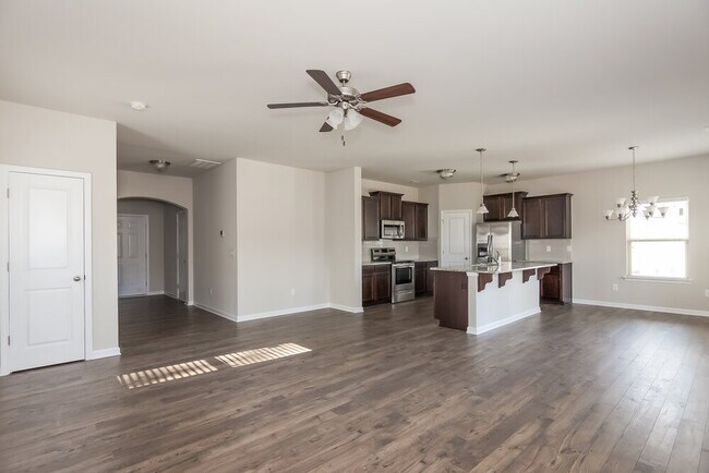 Foto del edificio - 11634 Oak St