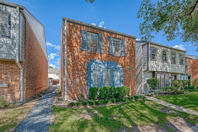 Foto del edificio - 14179 Misty Meadow Ln