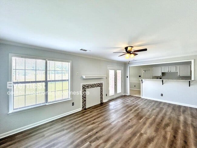 Building Photo - 5240 Shady Ridge Dr