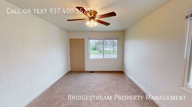 Building Photo - Nice 3 bedroom, 1 bath home with 1 car det...