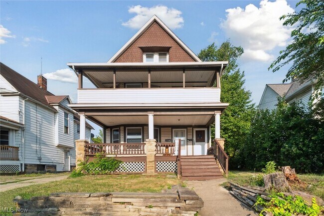 Foto del edificio - 2082 W 100th St