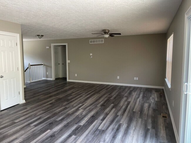 Foto del edificio - 1024 Golfview 4BR/2.5BA (Hamilton)