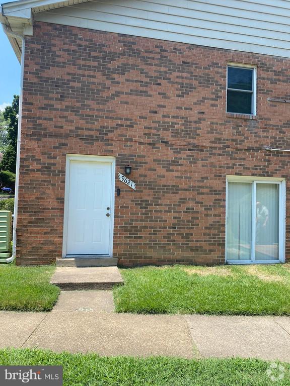 Building Photo - 9621 Hagel Cir