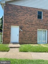 Building Photo - 9621 Hagel Cir
