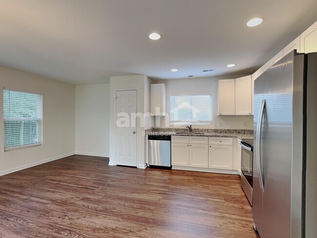 Foto del edificio - 1129 Rutledge Landing Dr