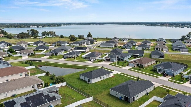 Foto del edificio - 961 Inverness Way