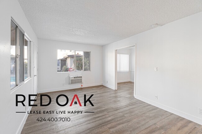 Foto del edificio - ~2 Weeks FREE~ Spacious Studio Featuring a...