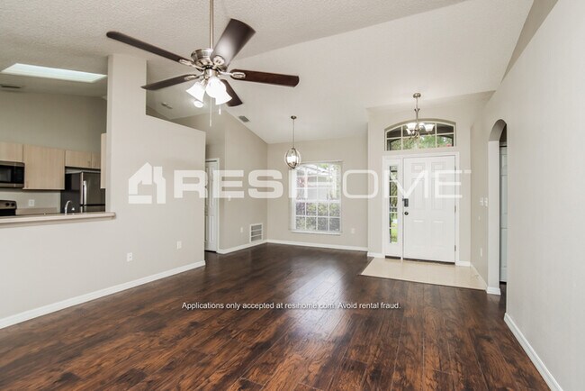 Building Photo - 2678 Feise Ave Se