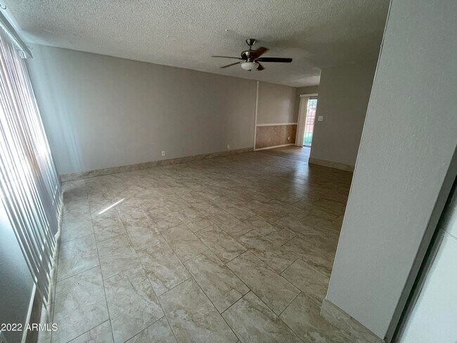 Building Photo - 4625 Thomas Rd