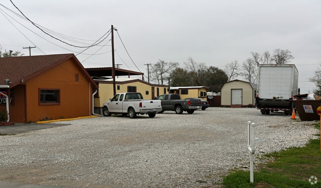 Building Photo - Kountry Rentals RV Park