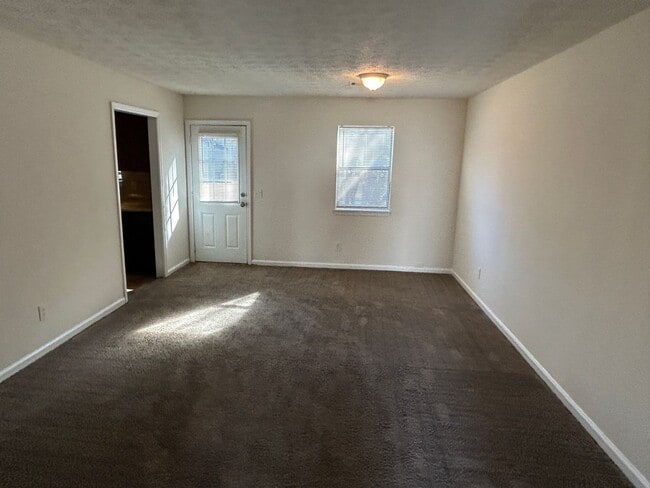 Building Photo - 8838 W Hills Ct