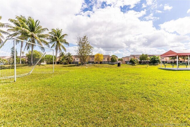 Foto del edificio - 15369 SW 36th Ter