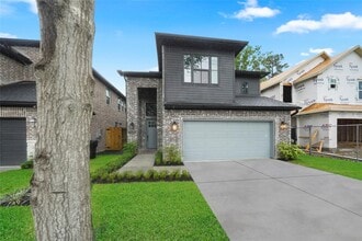 Building Photo - 6424 Cebra St