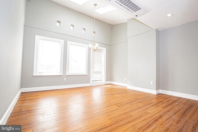 Foto del edificio - 2617 13th St NW