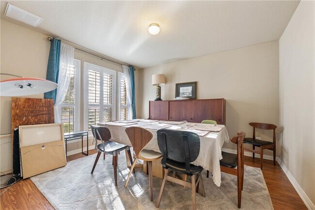 Foto del edificio - 6912 Bay City Bend