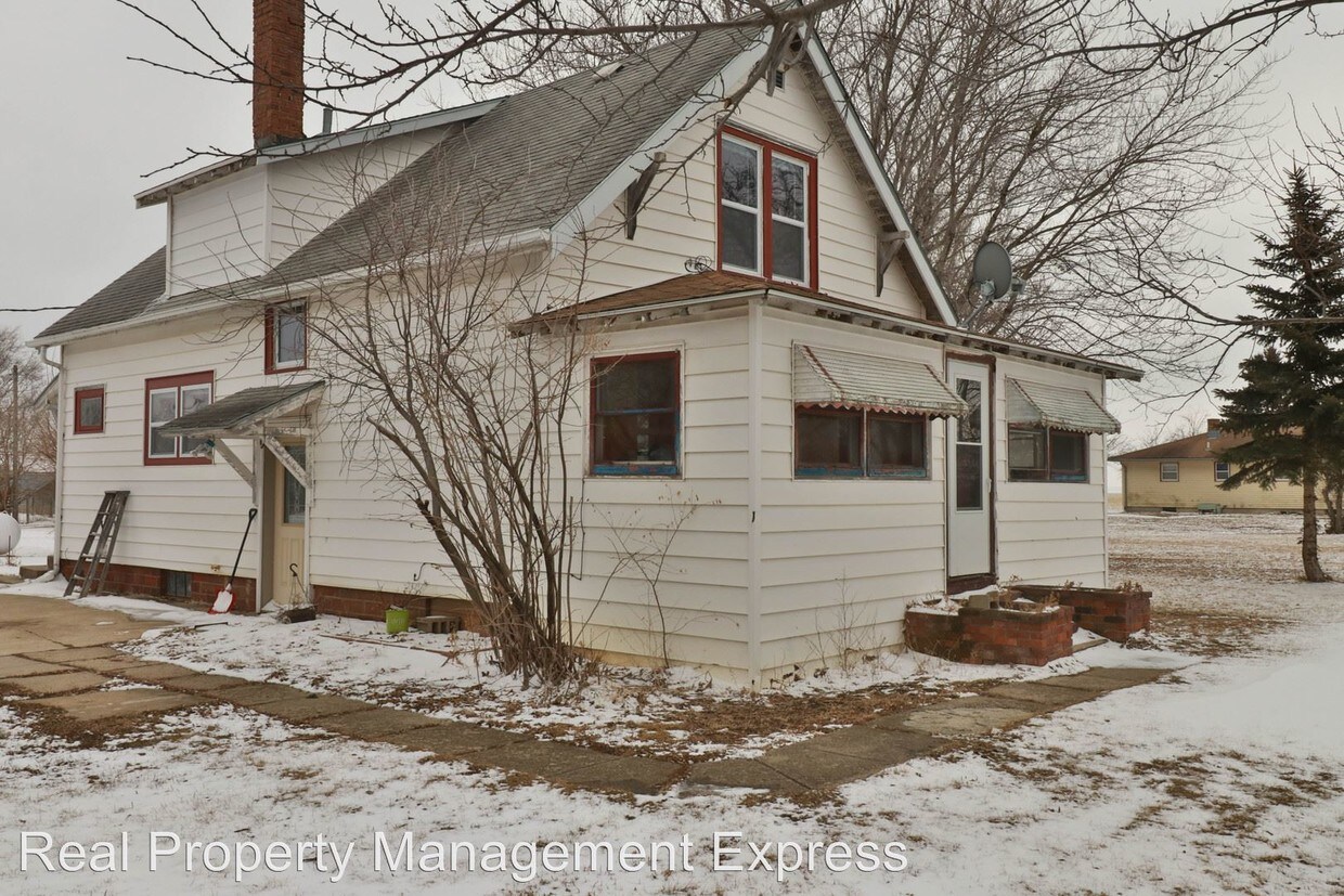 Primary Photo - 28106 472nd Ave