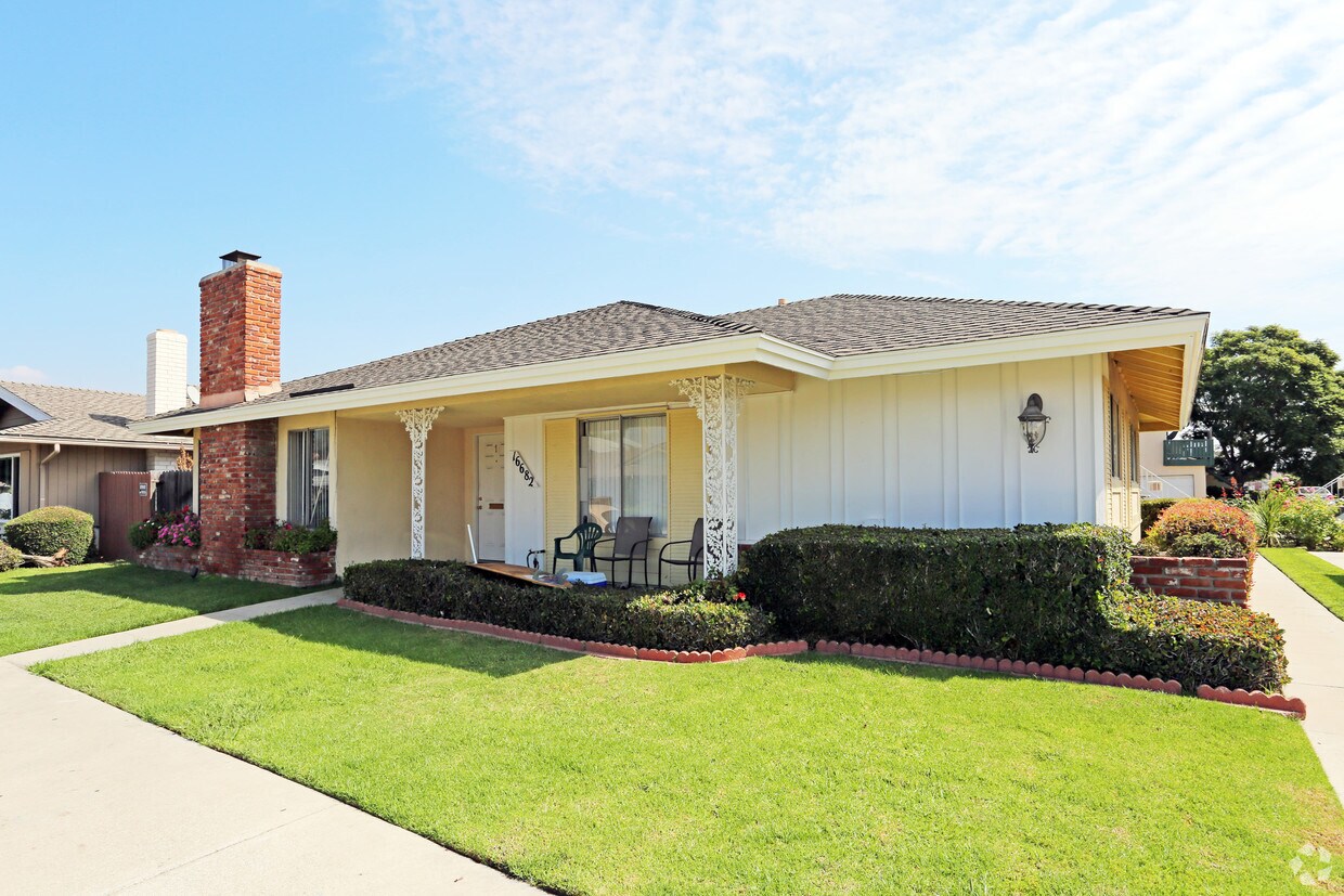 Building Photo - 16682 Bartlett Ln