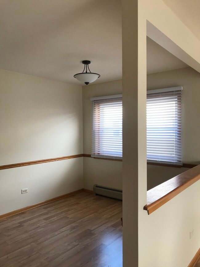 Building Photo - 7840 Normandy Ave