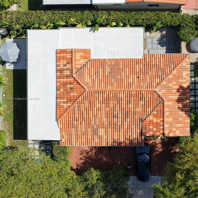 Foto del edificio - 1345 SW 60th Ct