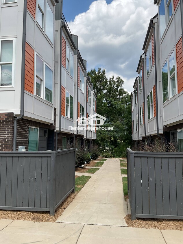 Primary Photo - 1319 Millpark Ln