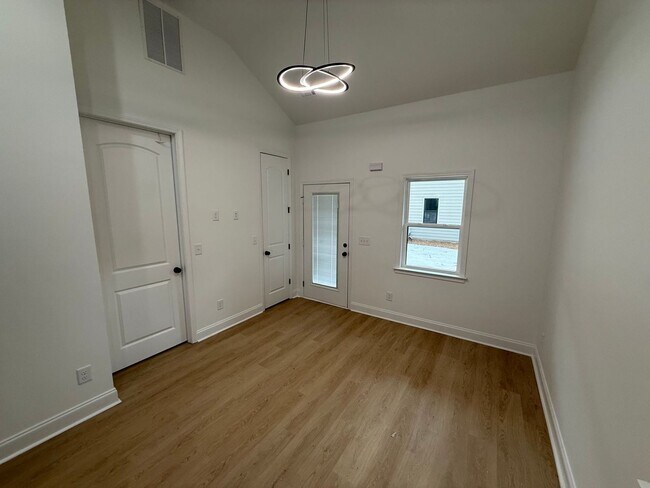 Building Photo - NEW CONSTRUCTION! NOW LEASING FOR SUMMER 2026!