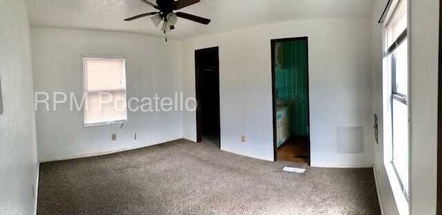 Foto del edificio - 3 BEDROOM 2 BATHROOM HOUSE TRAILER FOR RENT
