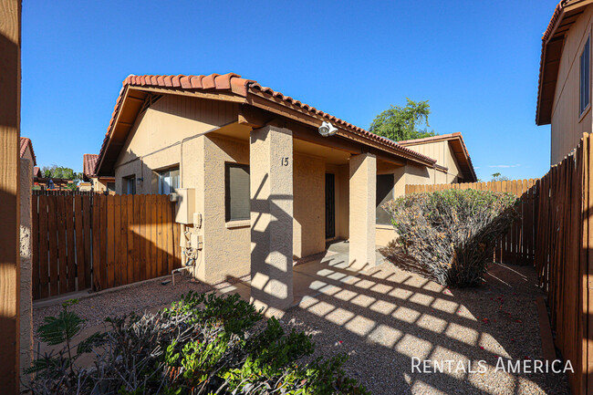 Building Photo - 14838 N 24th Dr