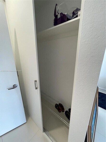 Foto del edificio - 254 NW 11th Ct