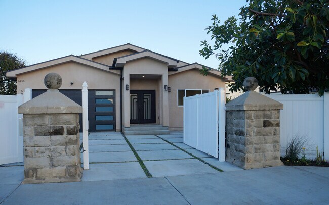 Foto del edificio - 6956 Calhoun Ave