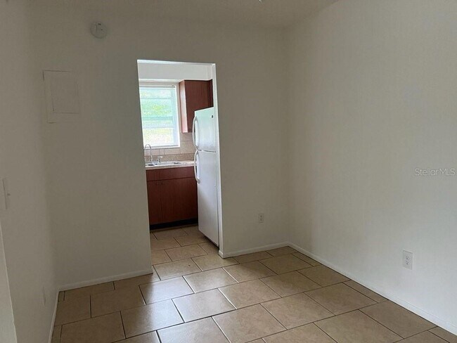 Foto del edificio - 8935 Dr M.L.K. Jr St N