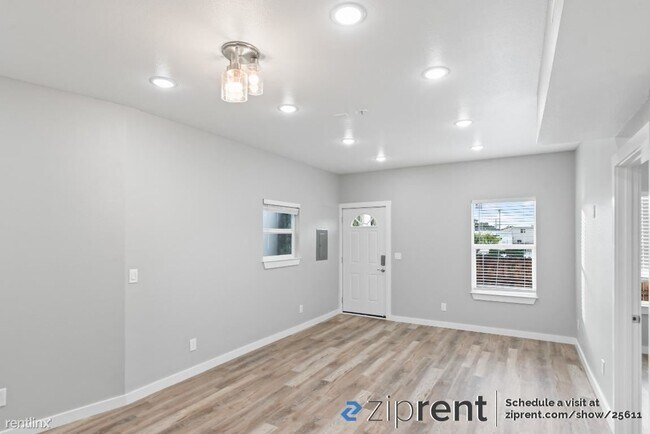 Foto del edificio - 5 br, 3 bath House - 6020 Telegraph Ave, O...