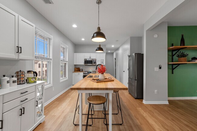 Foto del edificio - 928 E Brady St