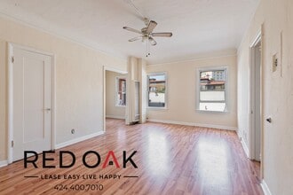 Building Photo - 607 S Dunsmuir Ave