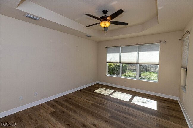 Building Photo - 11091 Sparkleberry Dr