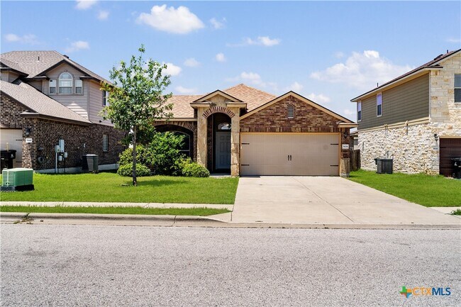 Building Photo - 5634 Stonehaven Dr