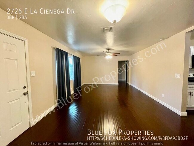 Foto del edificio - 2726 E La Cienega Dr