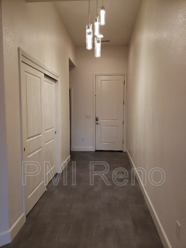Building Photo - 9885 Ash Meadow Dr