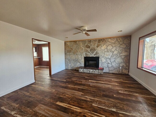 Foto del edificio - Charming 3-Bedroom Home