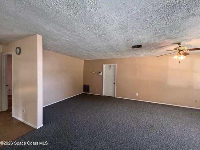 Foto del edificio - 1586 Wacker Ave SE