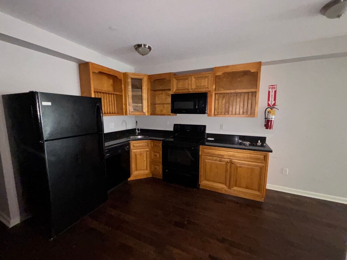 Photo - 1628 Willington Street