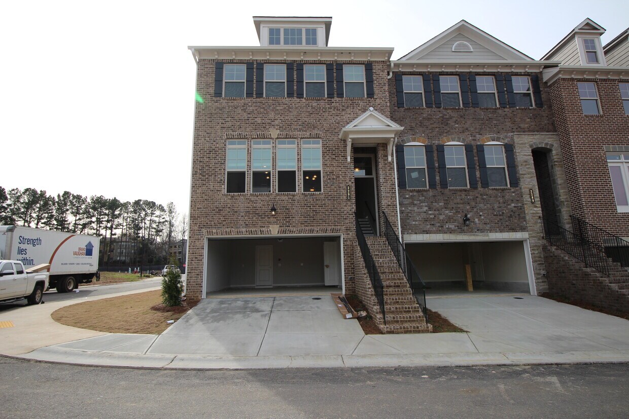 2291 Kaylen Drive, Chamblee, GA 30341 Townhome Rentals in Chamblee GA