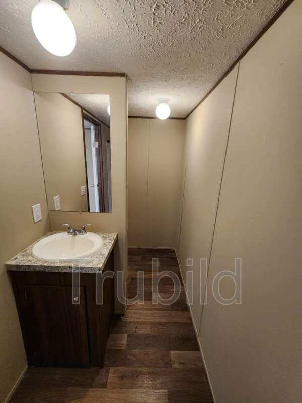 Building Photo - 109 Galahad Dr