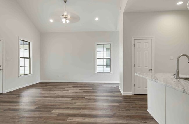 Foto del edificio - 105 Santa Marta Dr