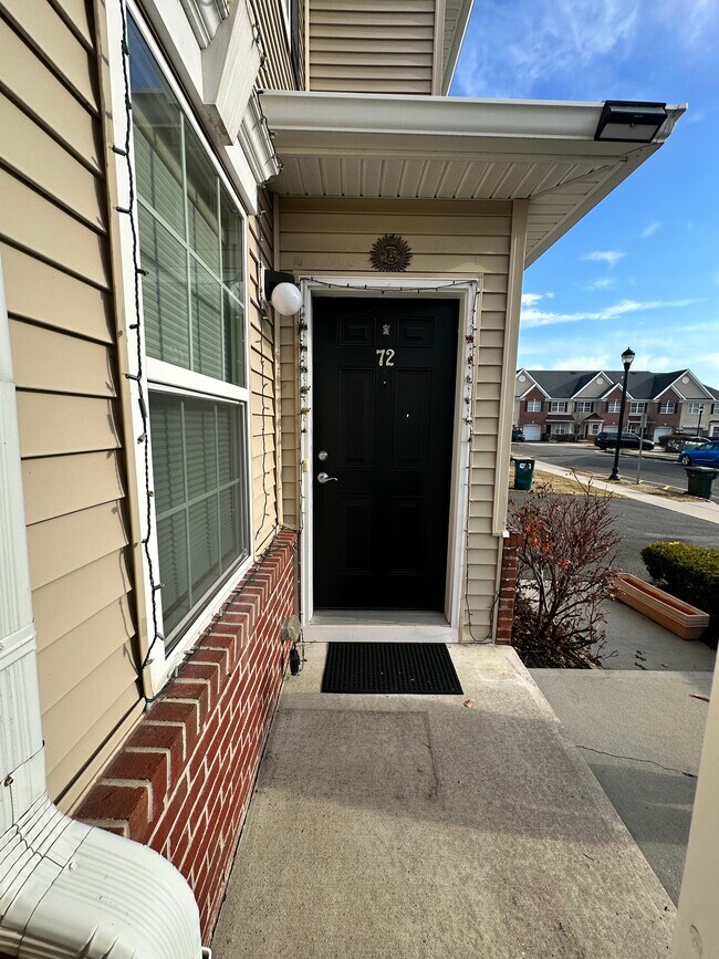 Foto del edificio - 72 Andrews Way