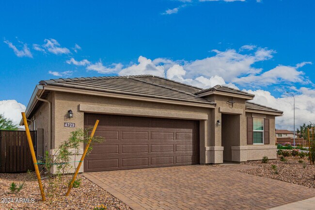 Foto del edificio - 4723 S 119th Dr