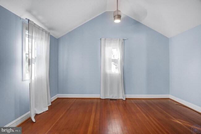 Building Photo - 1202 President St