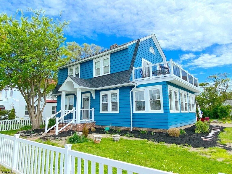 Foto principal - 207 25th St S