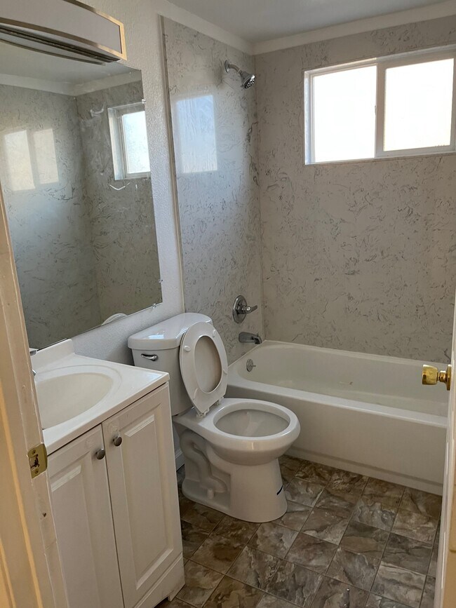 Foto del edificio - 3634 Bellinger Ct
